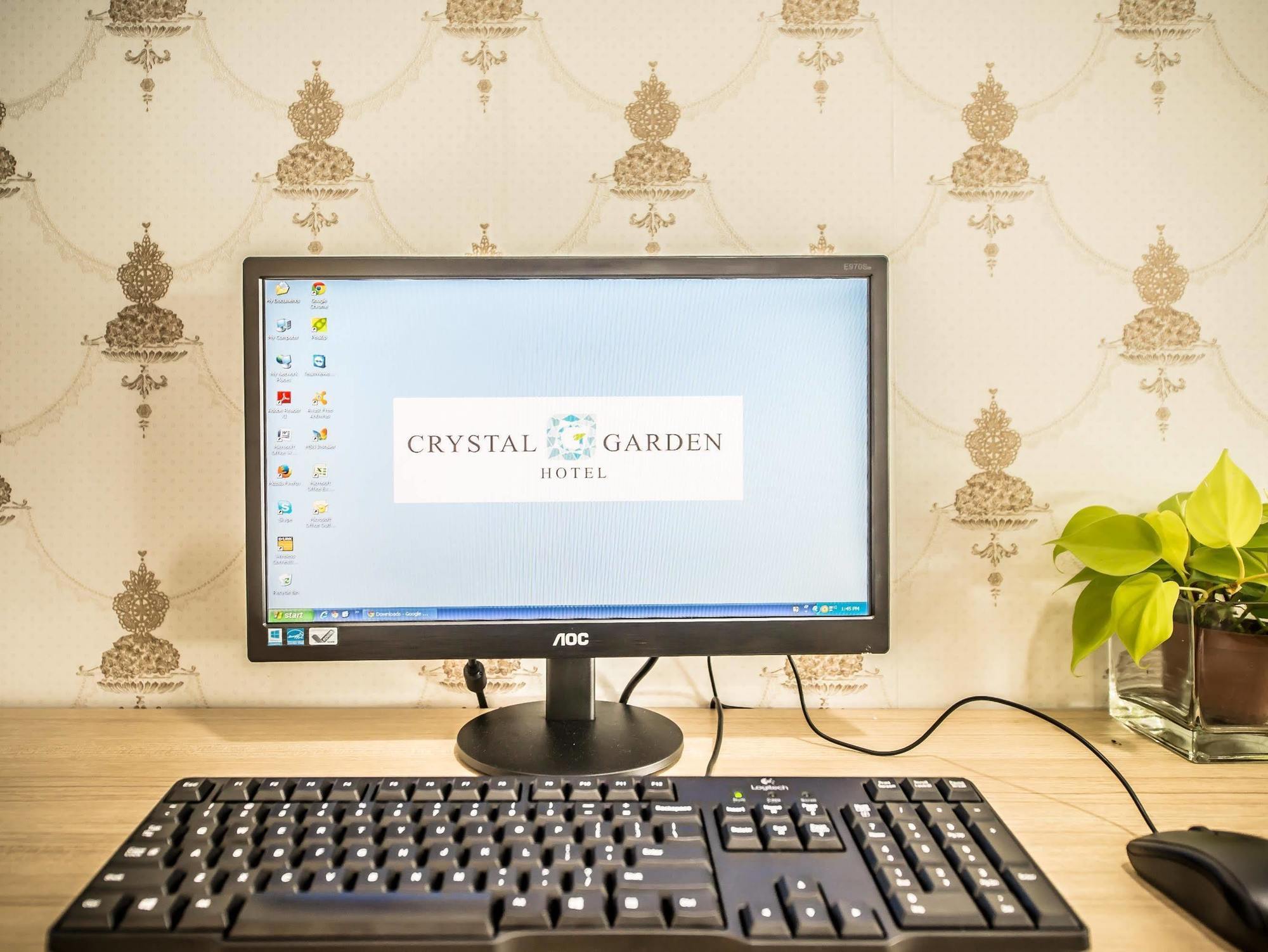 Crystal Garden Hotel - Сери-Кембанган Экстерьер фото